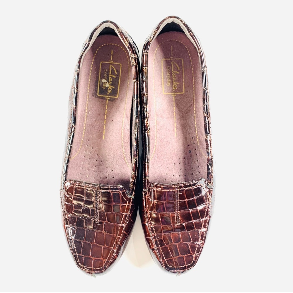 Clark’s Loafer Crocodile Embossed Patent Leather - Picture 3 of 6